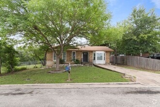 Building Photo - 601 Rucker St