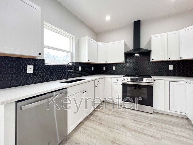 Foto del edificio - 2707 Summit Ave