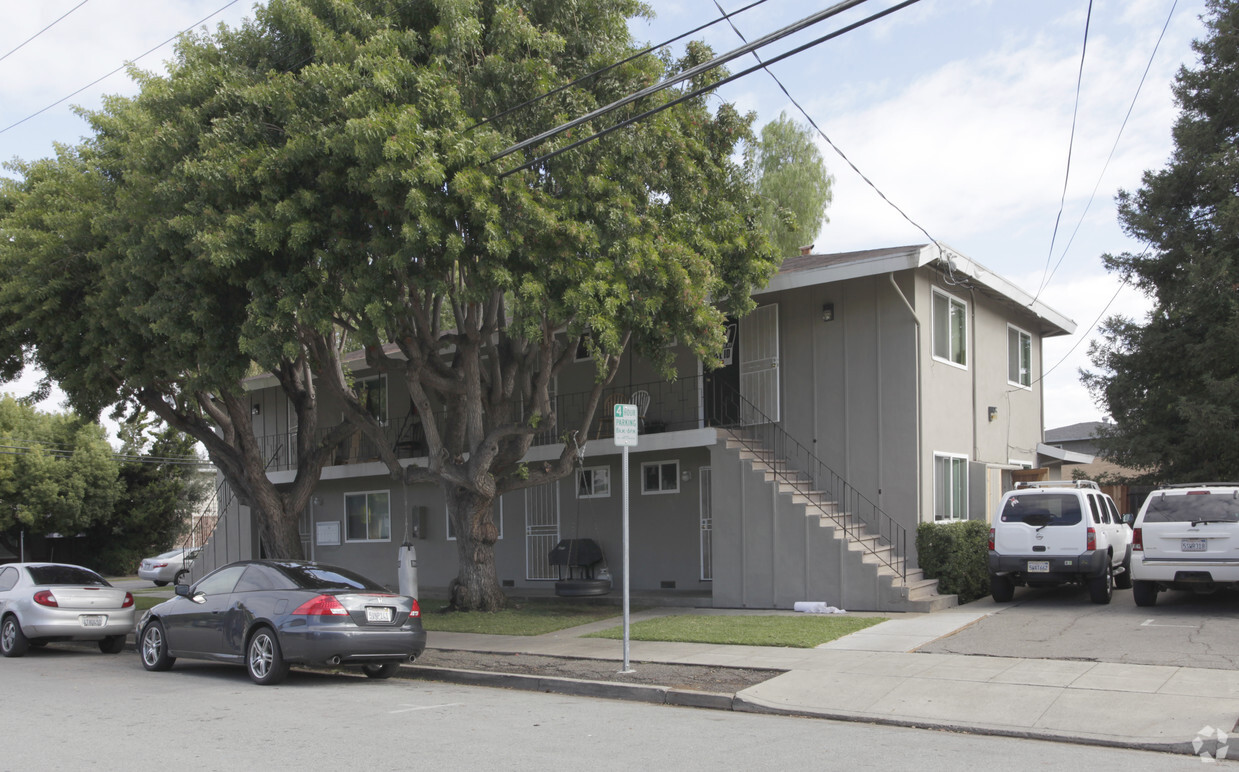 Building Photo - 495 Alviso St