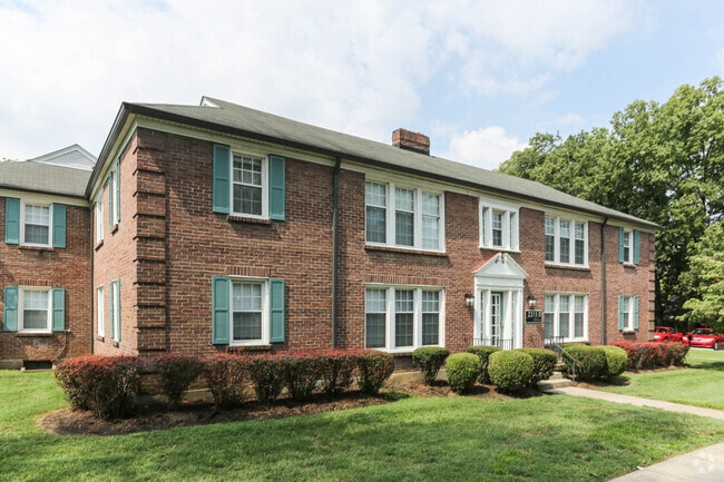 Building Photo - Avenue Willows 2 bed-1 bath with W/D inclu...