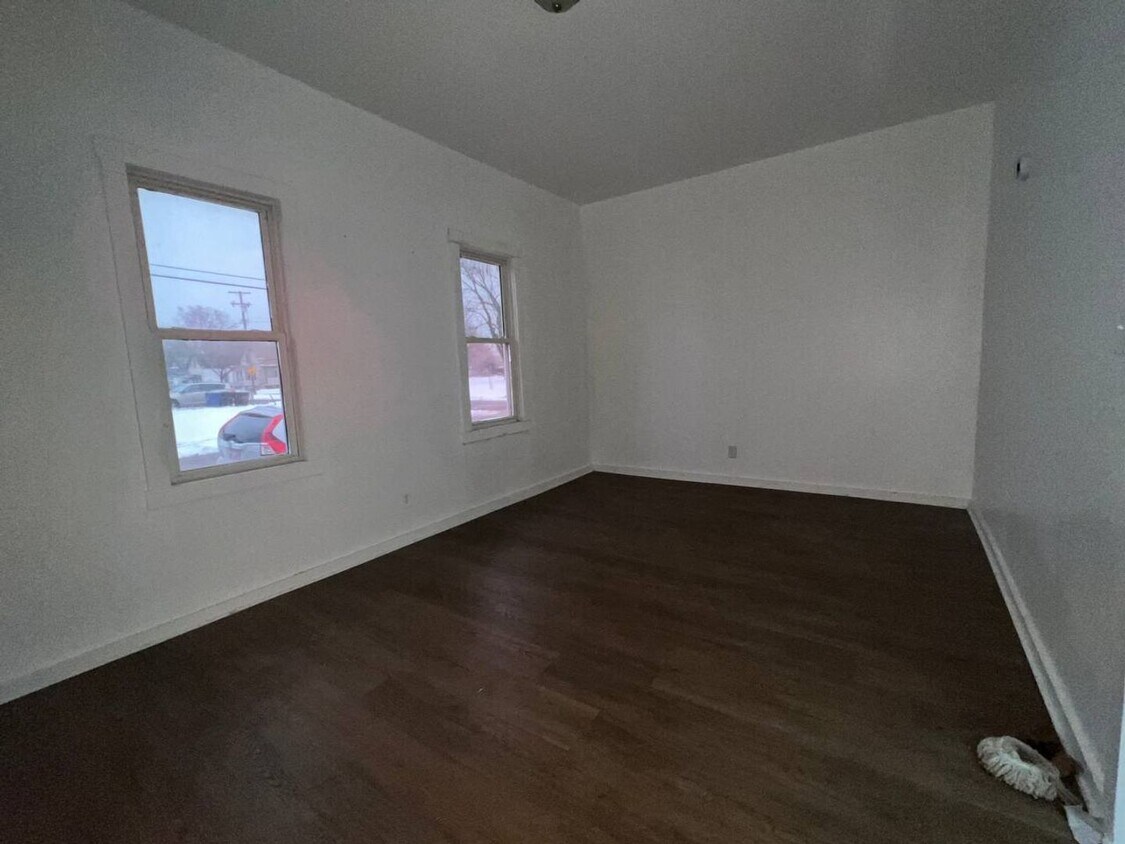 Building Photo - 3672 Sykora Rd