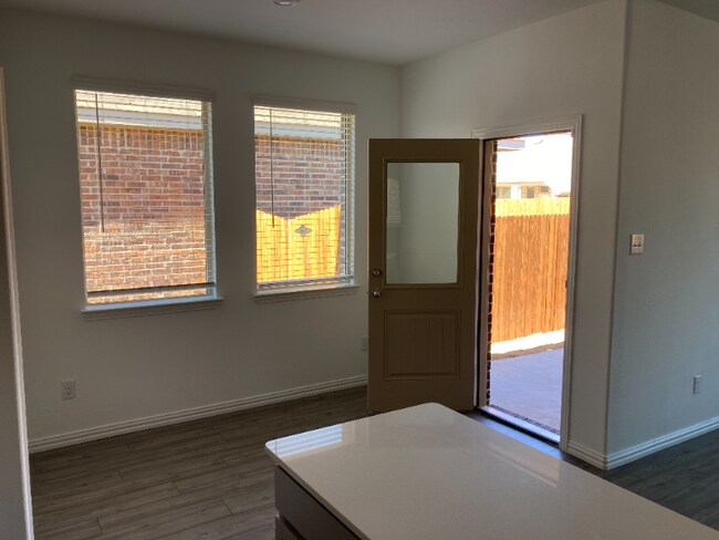 Foto del edificio - 3604 Milkweed Rd