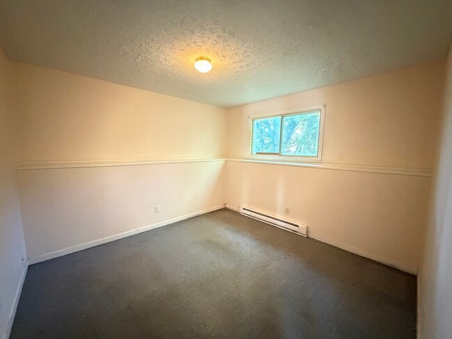 Building Photo - Apartment for Rent