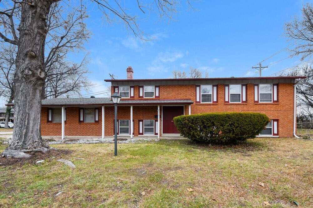 Foto principal - 2315 E Humes Ln