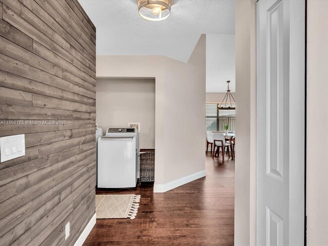 Foto del edificio - 2970 Myrtle Oak Cir