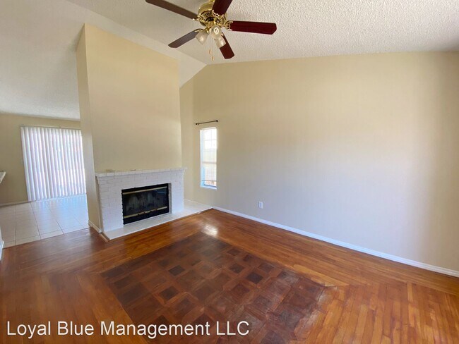 Building Photo - 3 br, 2 bath House - 802 West Avenue H2