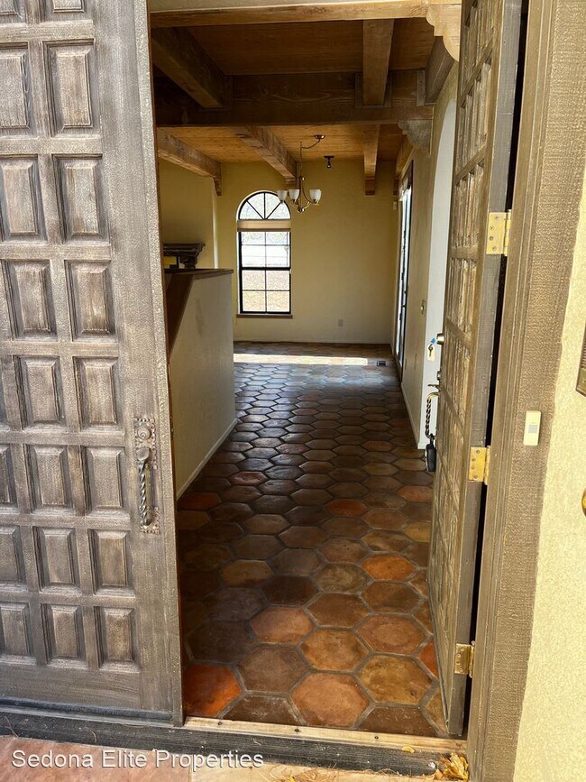 Foto del edificio - 3 br, 3 bath House - 3390 Chimney Rock Road