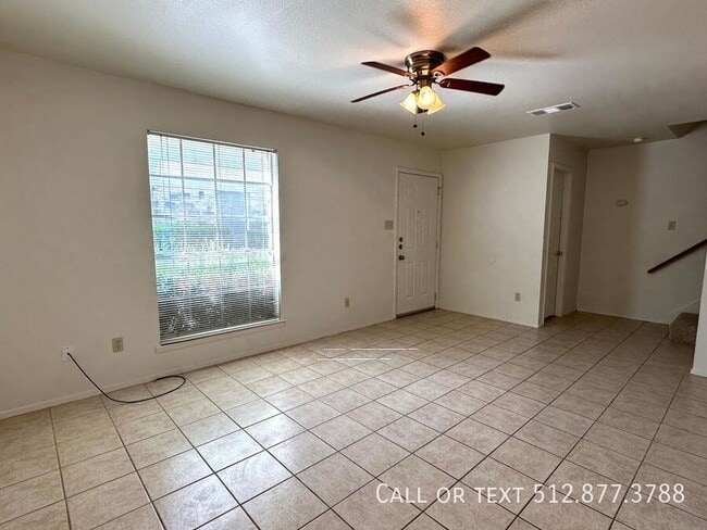 Foto del edificio - 2203 Creekside Ln