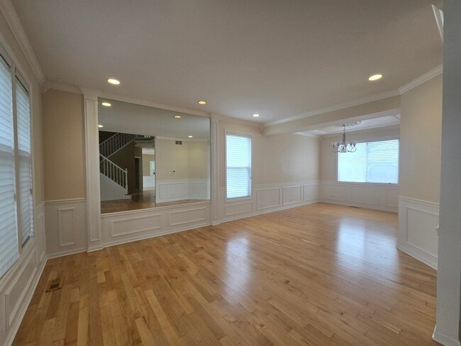 Building Photo - 217 Lexington Ct