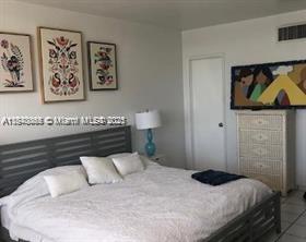 Foto del edificio - 5005 Collins Ave
