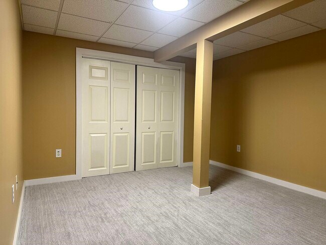 Foto del edificio - 30 Oak Ridge Dr