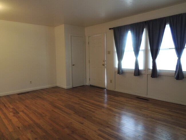 Foto del edificio - 1353 N 21st St