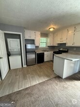 Building Photo - 5902 N Castlegate Dr