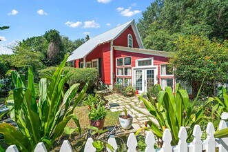 Building Photo - 22985 High Ridge Rd