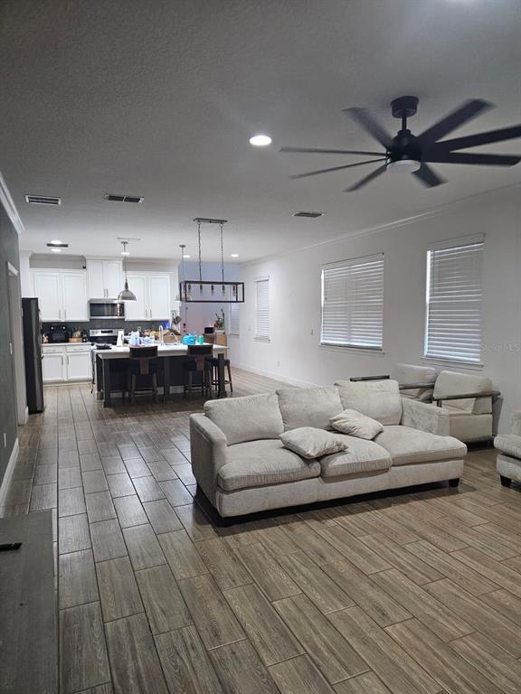 Foto del edificio - 6691 Alder Rd