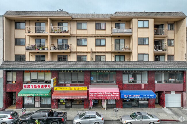 Fachada del edificio - 330 8th St