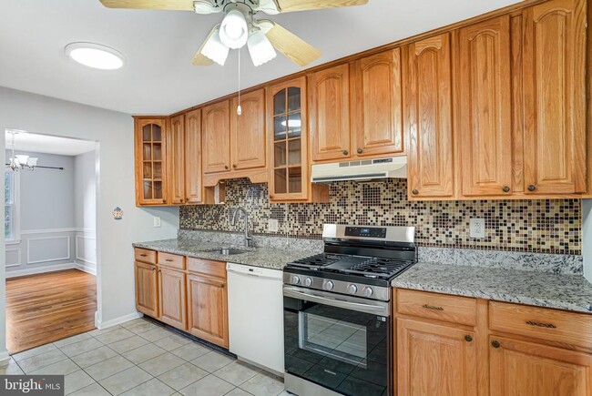 Building Photo - 5472 Truxion Ct