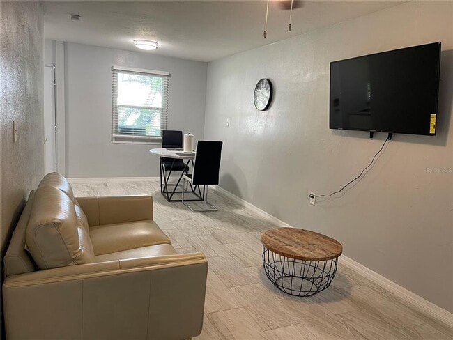 Foto del edificio - 2485 Highland Acres Dr
