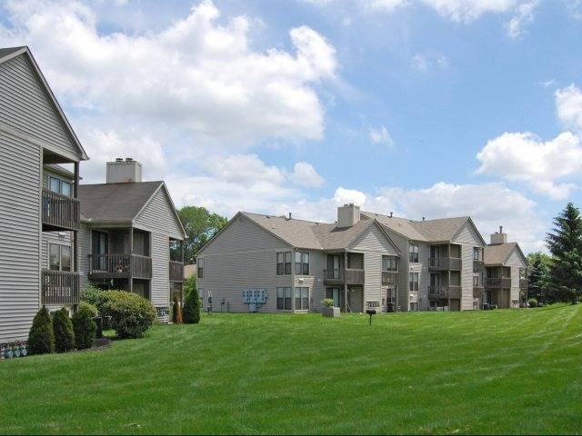 Building Photo - Highland Park