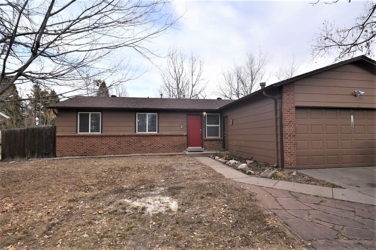 Primary Photo - 2956 S Jasper St