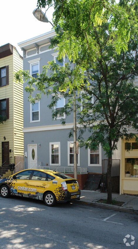 Building Photo - 172 Cortlandt St