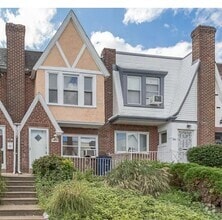 Building Photo - 1932 Elston St