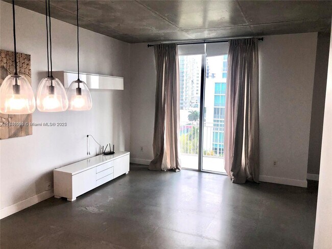 Building Photo - 2275 Biscayne Blvd Blvd