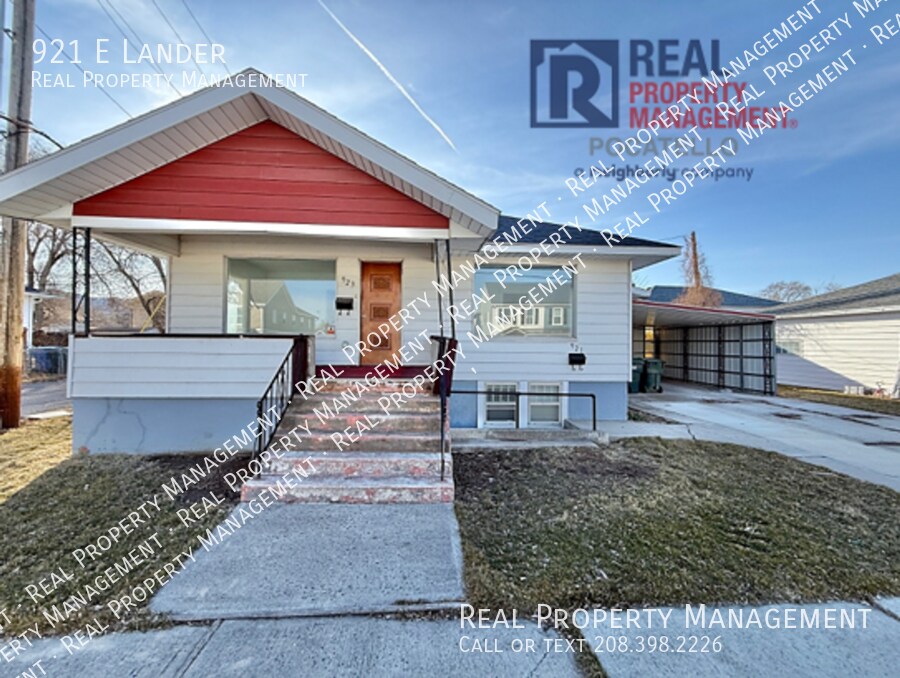 Foto principal - 921 E Lander-