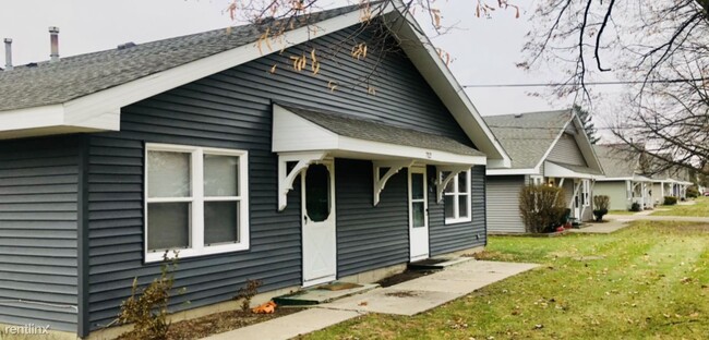 Building Photo - 2 br, 1 bath Townhome - Tecumseh Townhomes...