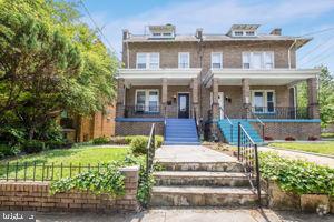 Building Photo - 1603 Otis St NE