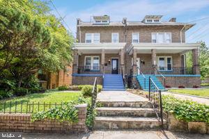 Primary Photo - 1603 Otis St NE