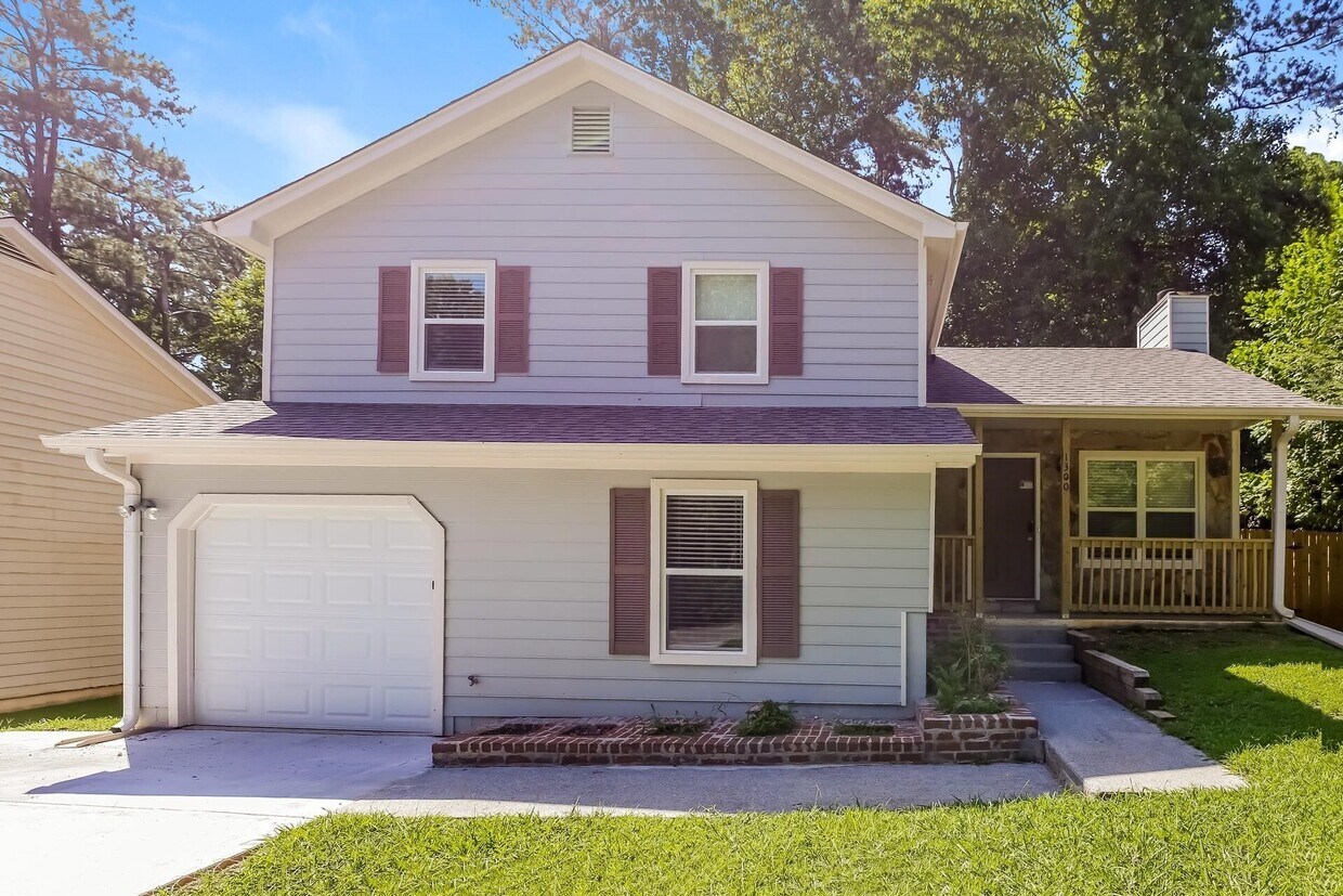 1300 Howard Way, Lawrenceville, GA 30043 House Rental in