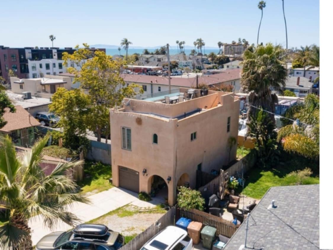 Primary Photo - Downtown Ventura - Two bedroom, two bath w...