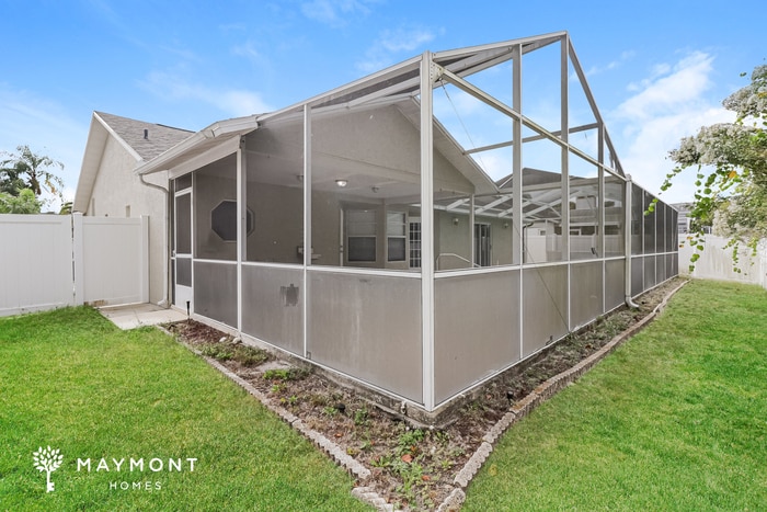 Foto del edificio - 8437 Yearling Ln