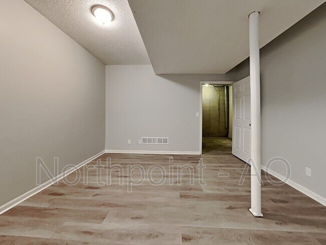 Foto del edificio - 4242 The Paseo