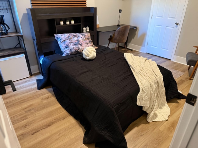 Building Photo - 1618 E Biddle St