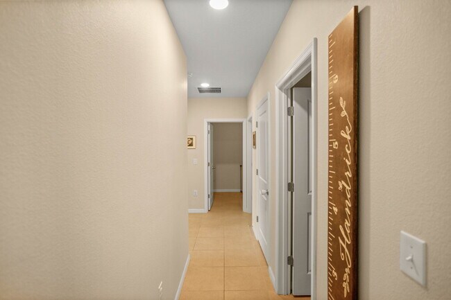 Foto del edificio - Move-In Ready! Beautiful 4-Bedroom Home with Modern Finishes & Room to Grow