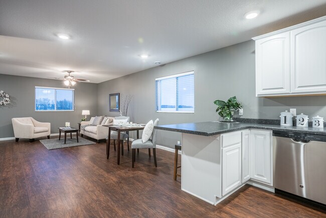 Foto del edificio - Creekside Townhomes