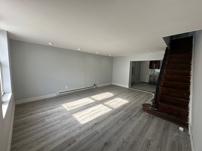 Building Photo - 4018 N Darien St