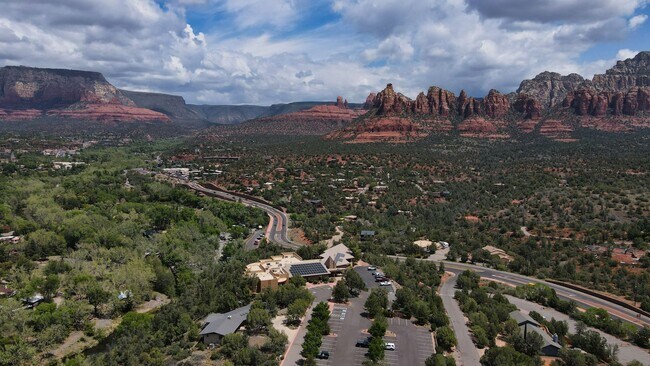 Foto del edificio - Beauty on Bowstring Drive