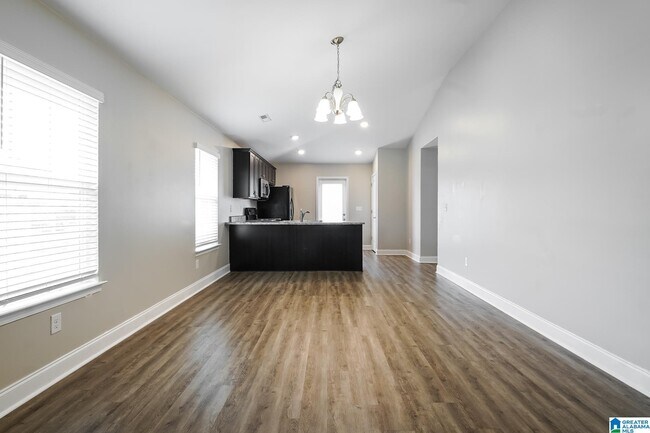 Foto del edificio - 3008 Village Ridge Dr