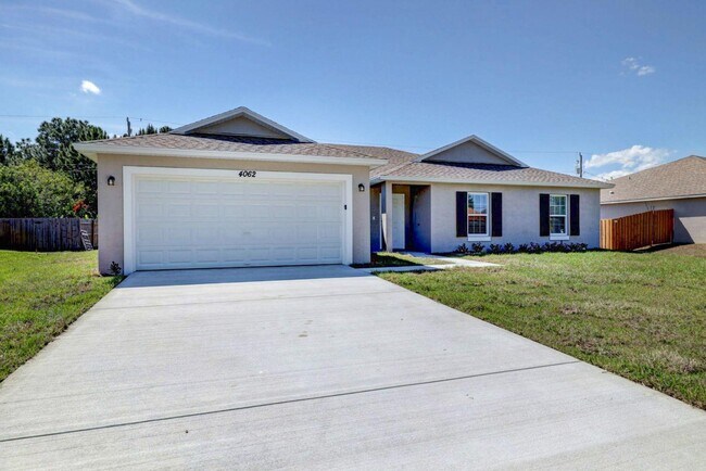 Building Photo - 4282 SW Xenon St