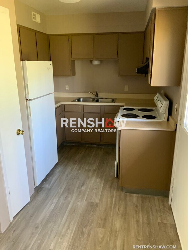 Foto del edificio - 142 Harrison Rd