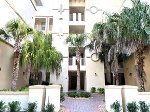 Building Photo - 35 Riverview Bend S