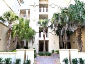 Building Photo - 35 Riverview Bend S