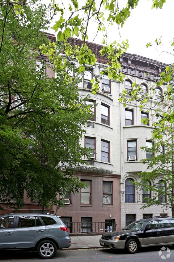 Foto del edificio - 153 W 75th St