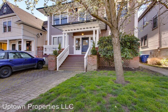 Foto del edificio - 2334 NW Kearney St