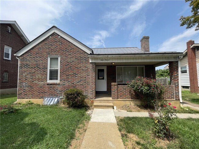 Building Photo - 1211 E Livingston St