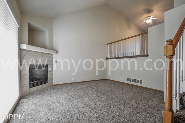 Building Photo - 2 br, 2 bath House - 7410 NORTH 77 AVE