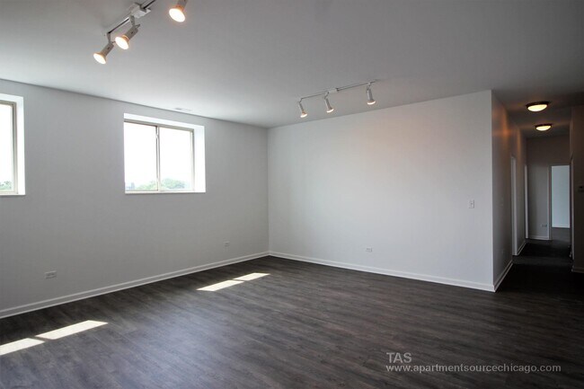 Foto del edificio - 930 W Dakin St